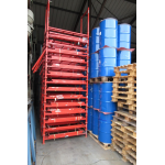 Stapelbokken, demontabele constructie. Gebruikt.